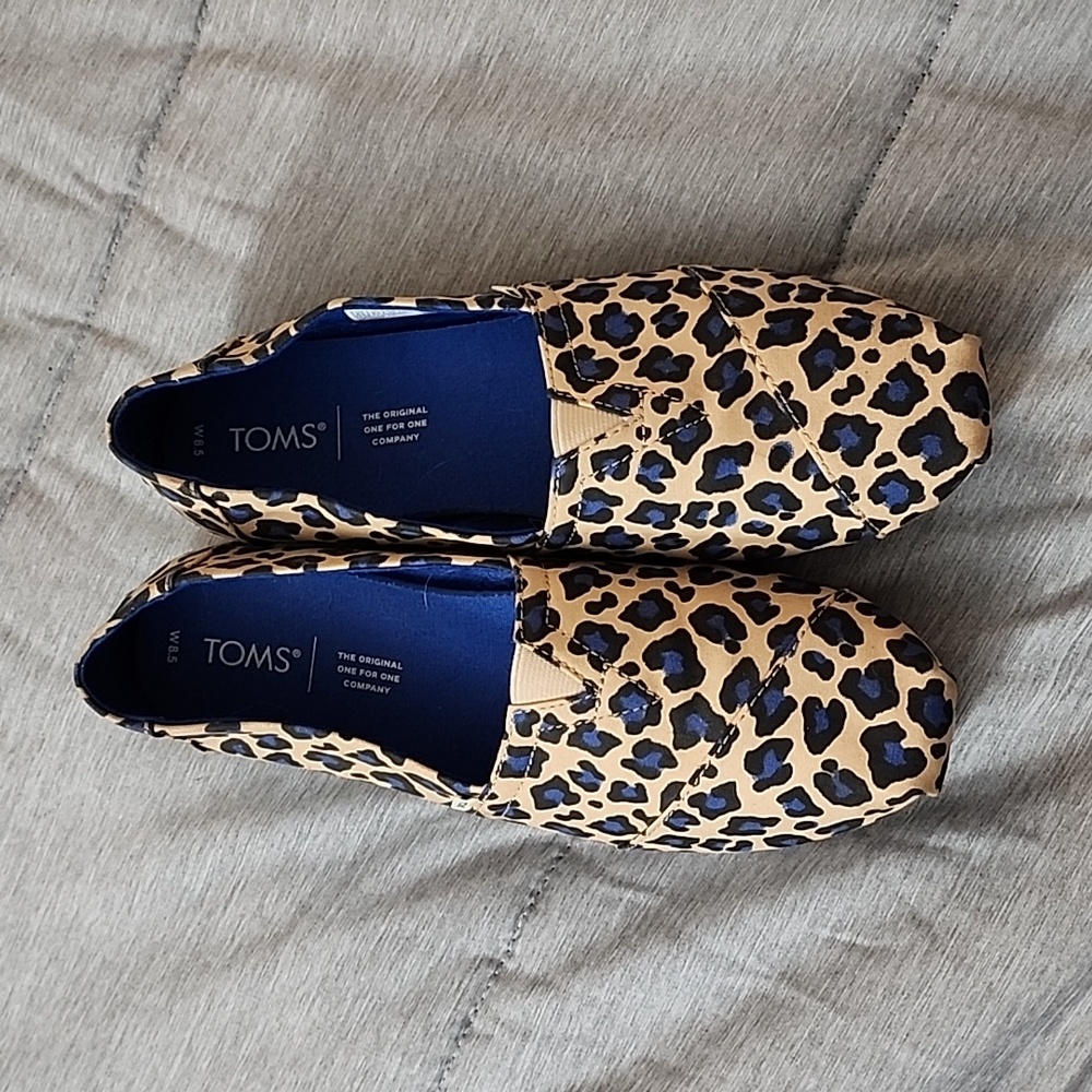 Toms shoes